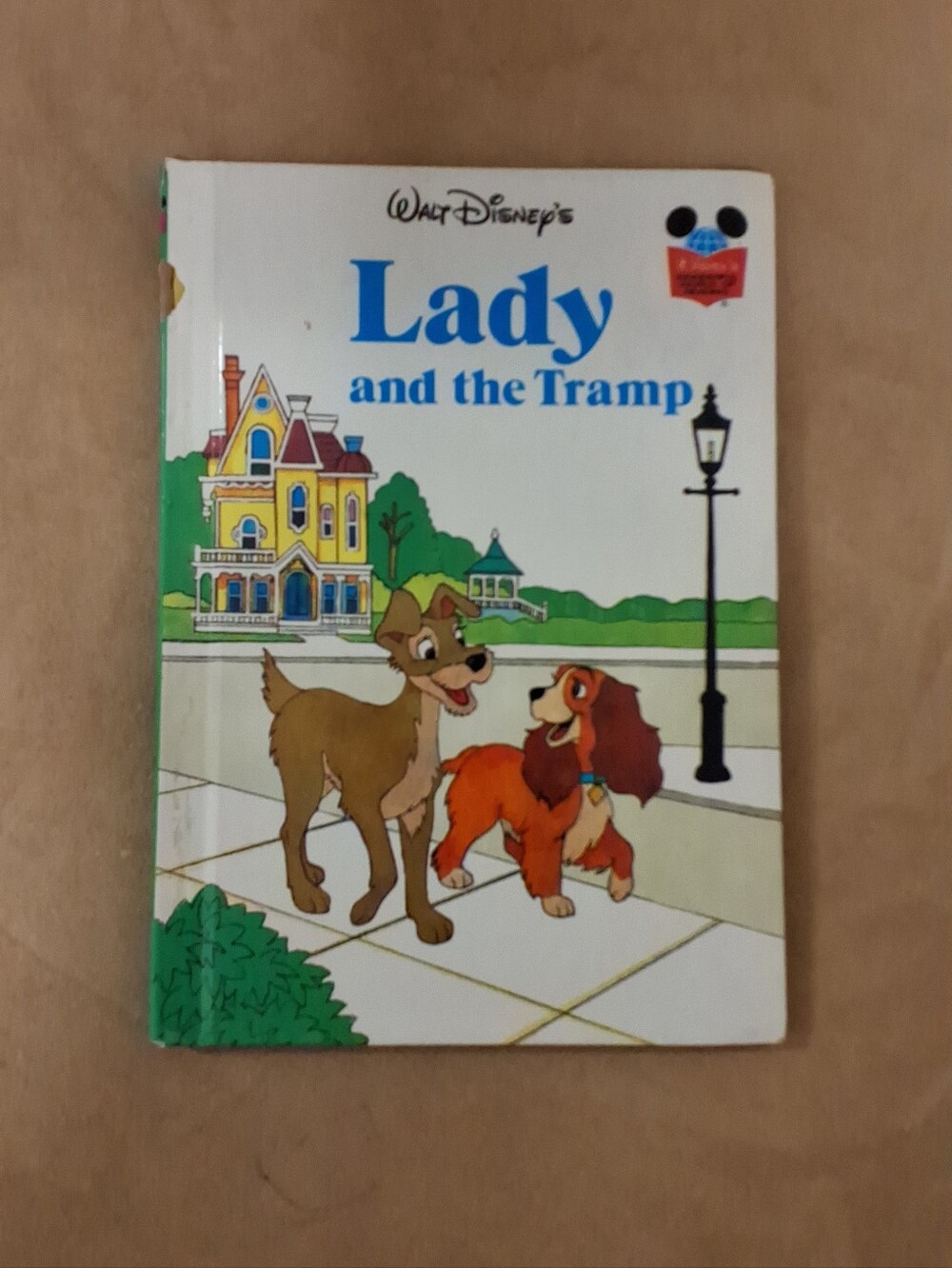 Disney Lady and the Tramp Book - Walt Disney, 1981.